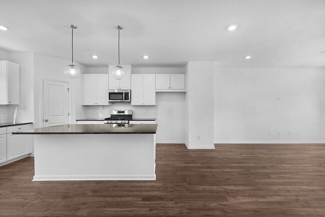 1693 Lansmere St SW, Marietta, GA 30008 - photo 2