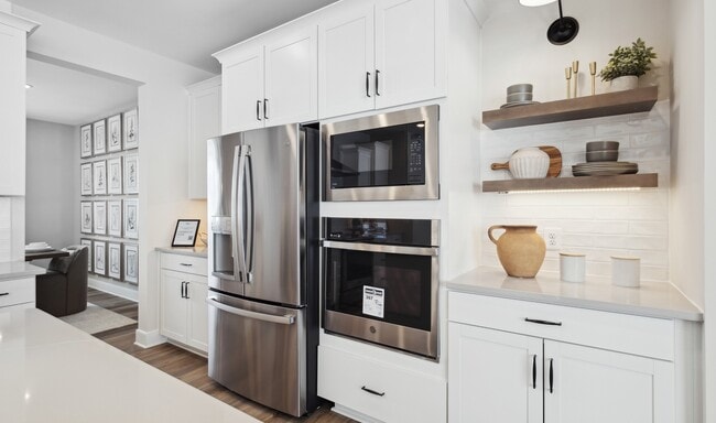 51 Grainery Dr E unit 36470355, Martinsburg, WV 25403 - photo 6