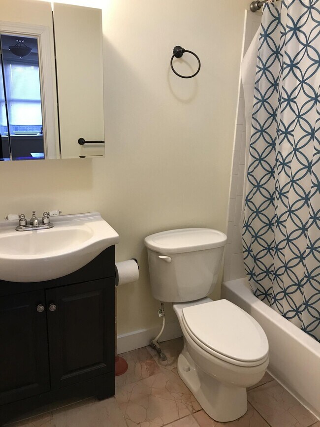 155 Endicott St unit 7, Boston, MA 02113 - photo 2