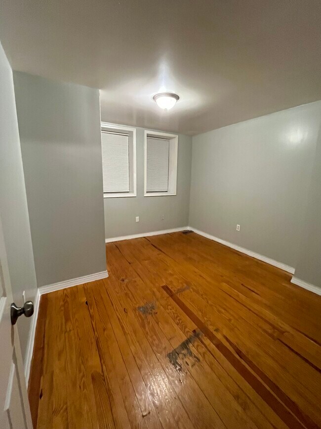 4900 Walton Ave unit 1ST FL FRONT, Philadelphia, PA 19143 - photo 7