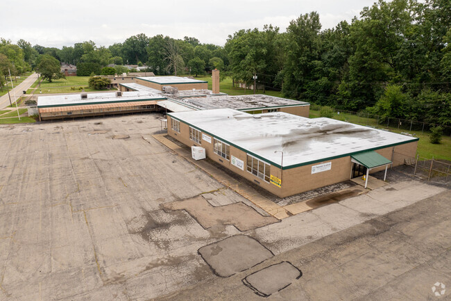 Summit Academy in Northeast Warren.