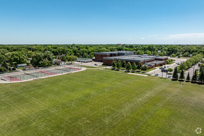 Carl Ben Eielson Middle in Fargo supports creativity, critical thinking, and student engagement.