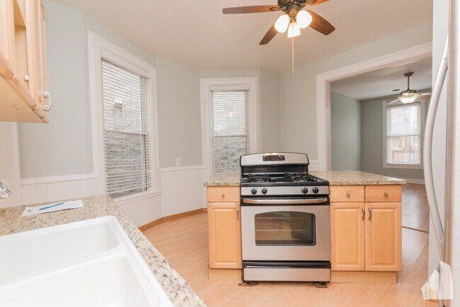 3110 N Racine Ave unit R, Chicago, IL 60657 - photo 5