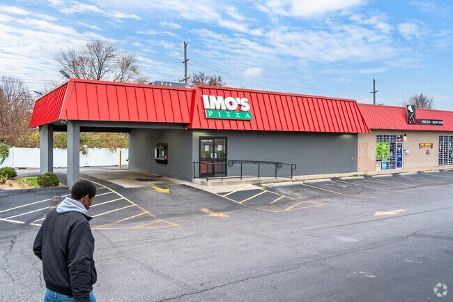 Castle Point residents can eat at Imo's Pizza, known for their St. Louis-style slices.