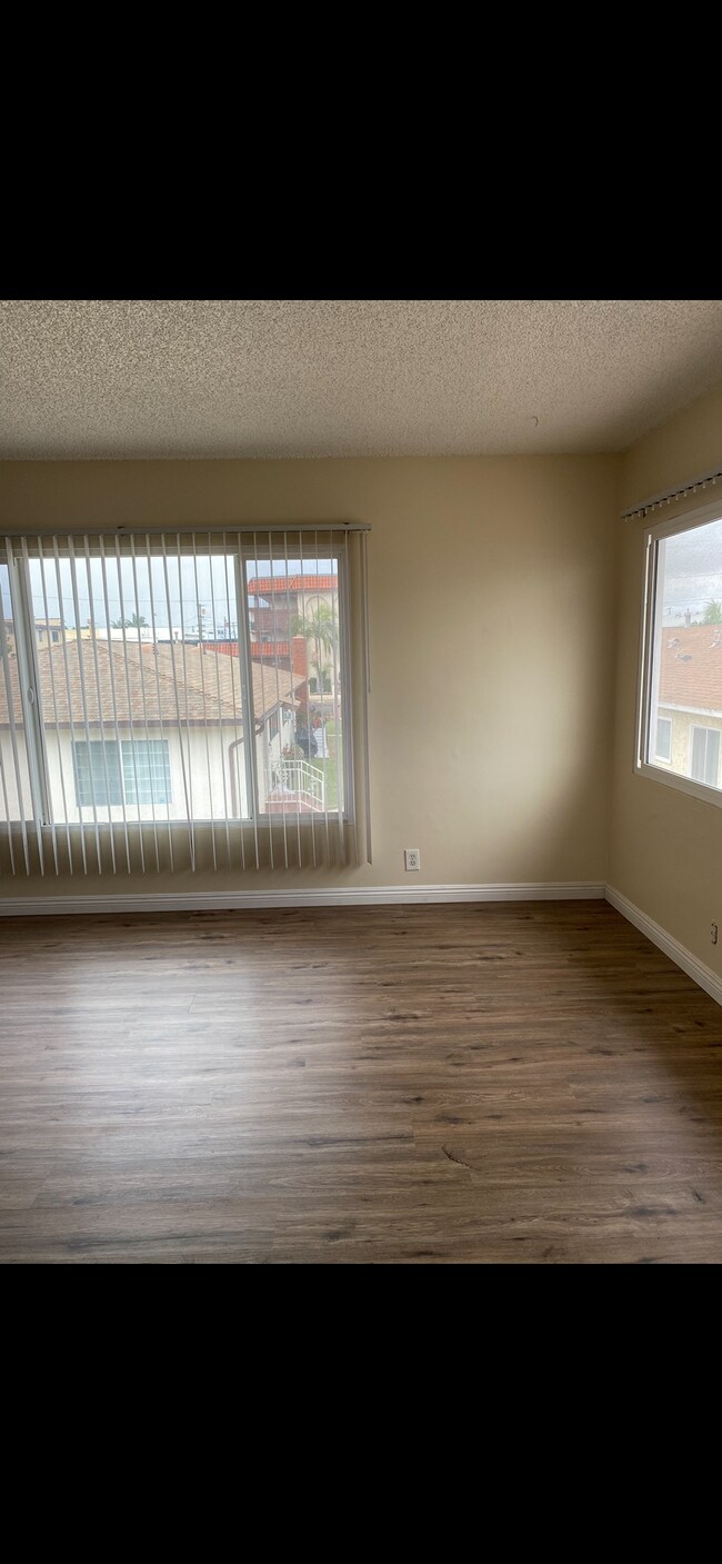 4380 W 136th St unit C, Hawthorne, CA 90250 - photo 7