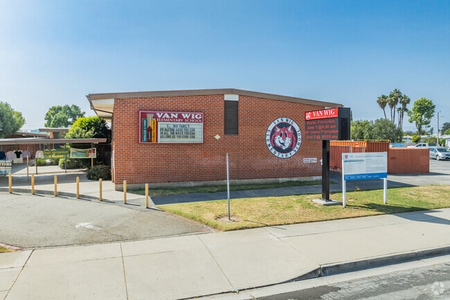 Van Wig Elementary