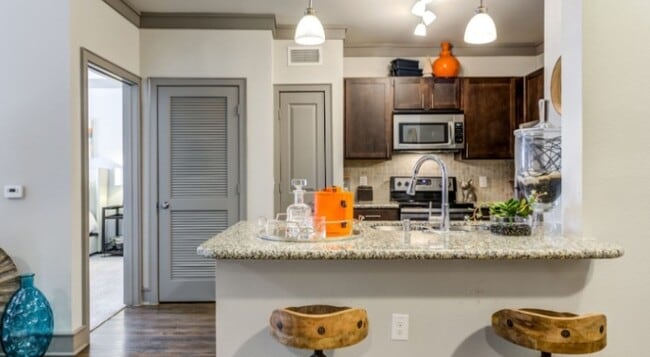 The Colby at Castle Hills, Carrollton, TX 75010 - photo 4