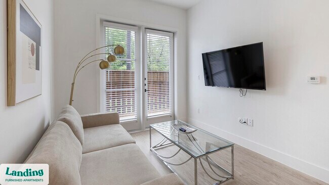 650 E Sycamore St unit 3111.1408289, Denton, TX 76201 - photo 3