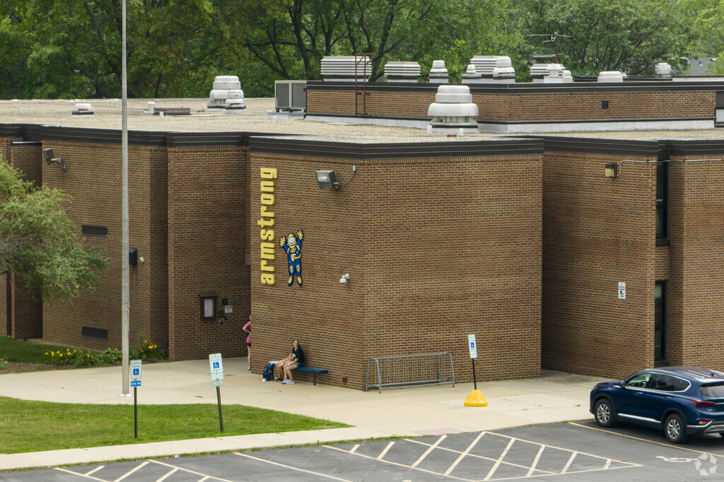Neil Armstrong Elementary School cultivates a supportive learning atmosphere.