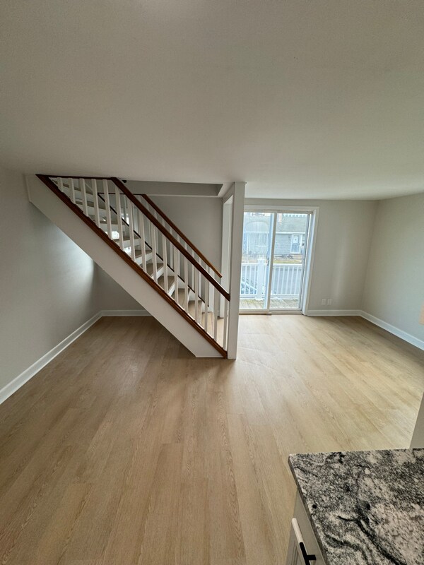106 Railroad Ave unit 1, Salisbury, MA 01952 - photo 4