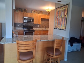 9058 N Cumberland Ave Unit 2, Niles, IL 60714