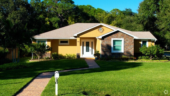 NH_BayPines_515448_P1_V1_VY_021424