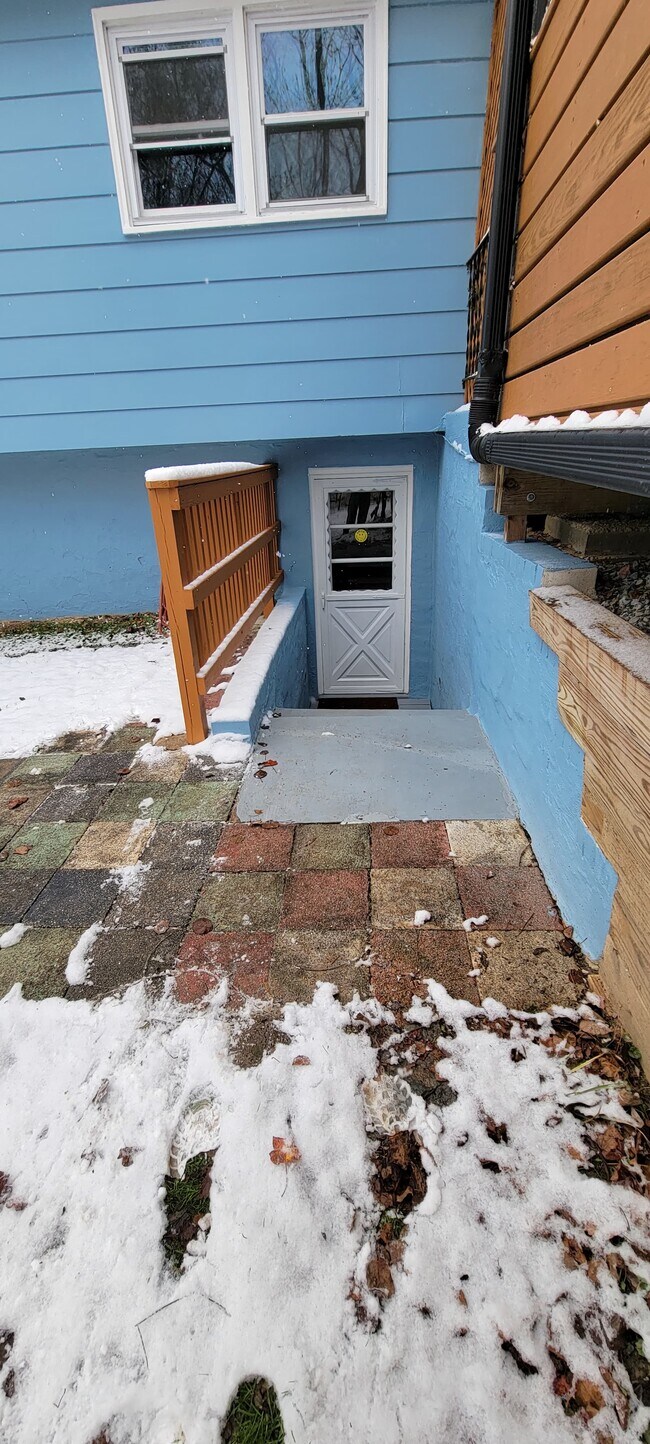 1807 Blueridge Ave unit 1, Silver Spring, MD 20902 - photo 5