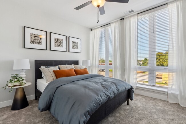 Rise on Meridian, Indianapolis, IN 46225 - photo 4