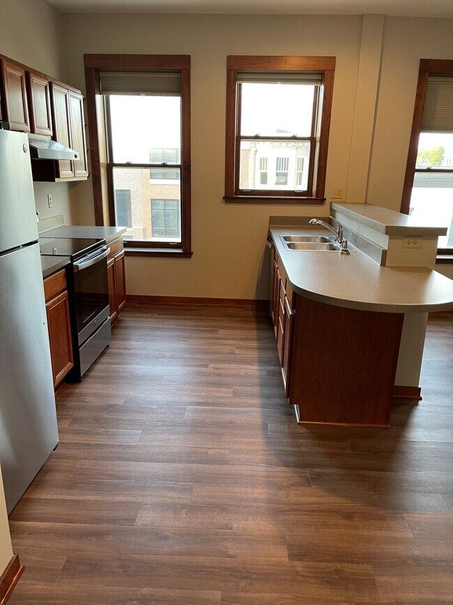 444 E Grand Ave, Beloit, WI 53511
