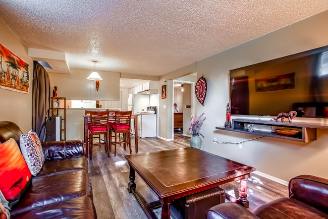 17 Yosemite St unit B, Denver, CO 80220 - photo 4