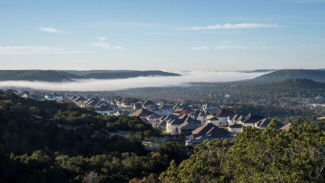 204 Barton Oak Trail unit 36665213, Andice, TX 78628 - photo 7