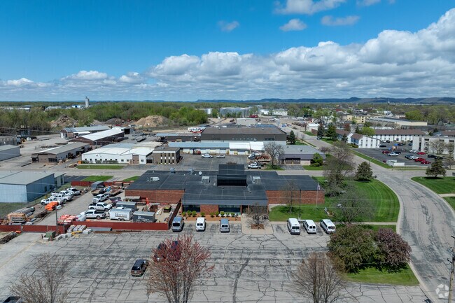 Coulee Connections compassionately unites the collective strengths of individuals.