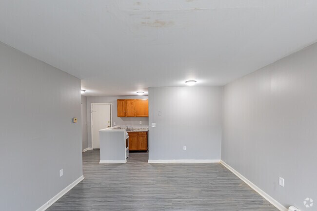 Stuart Apartments, Hartford, CT 06105 - photo 6