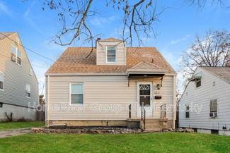 1878 Ashbrook Dr, Cincinnati, OH 45238