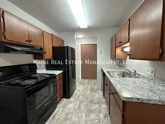 58 Longrale Park, Bangor, ME 04401