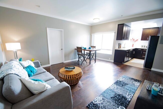 Golden Oaks Apartments, South Pasadena, CA 91030 - photo 2