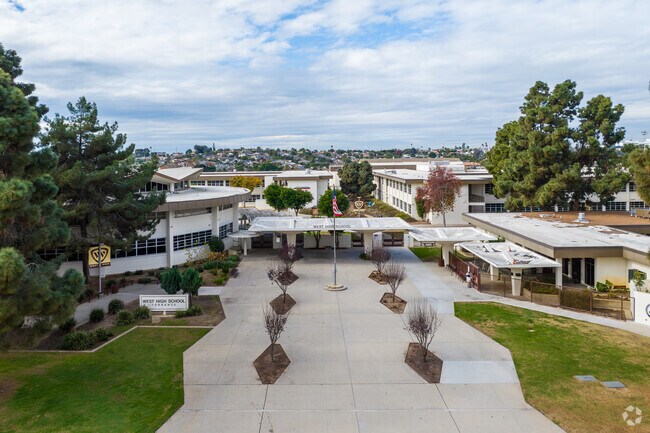 Entrance to West High School in West Torrance, CA.