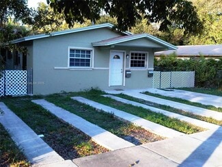 71 NE 43rd St, Miami, FL 33137