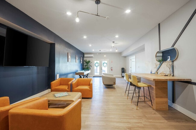 Flats on the Row - 02