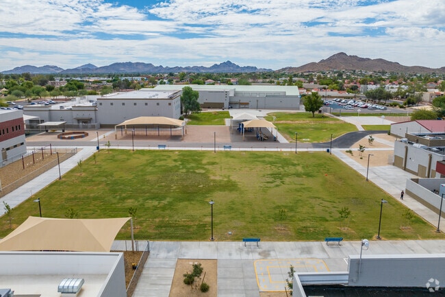 Students of Palomino engage in creative projects, showcasing their unique talents.