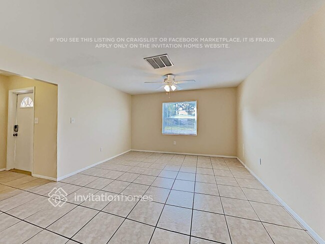 5335 Laurelwood Place, Sarasota, FL 34232 - photo 5