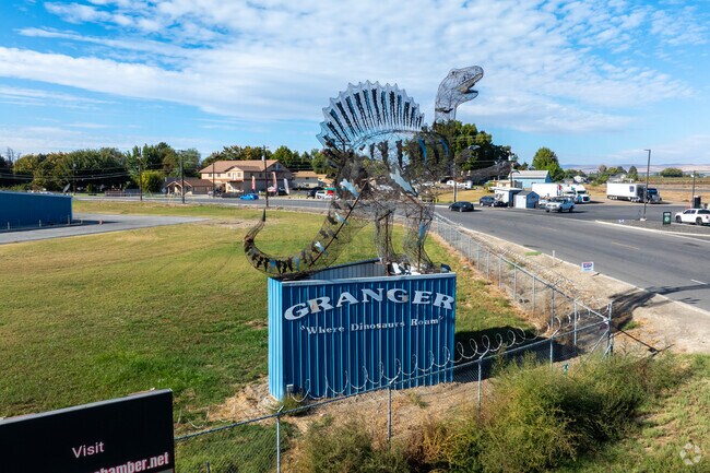 Granger, WA rebrands as the Lower Yakima Valley’s dinosaur destination, with more than 30 statues across town.