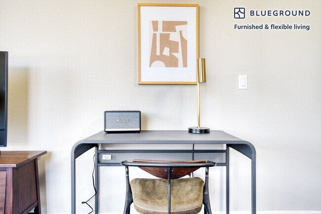 111 N Rengstorff Ave unit FL3-ID590, Mountain View, CA 94043 - photo 4