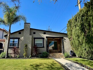 419 S Almont Dr, Beverly Hills, CA 90211