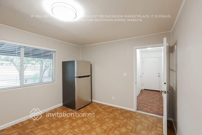 223 W Gary Way, Phoenix, AZ 85041 - photo 5