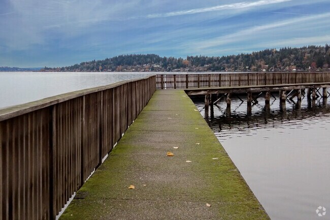 Groveland Beach Park on Mercer Island.