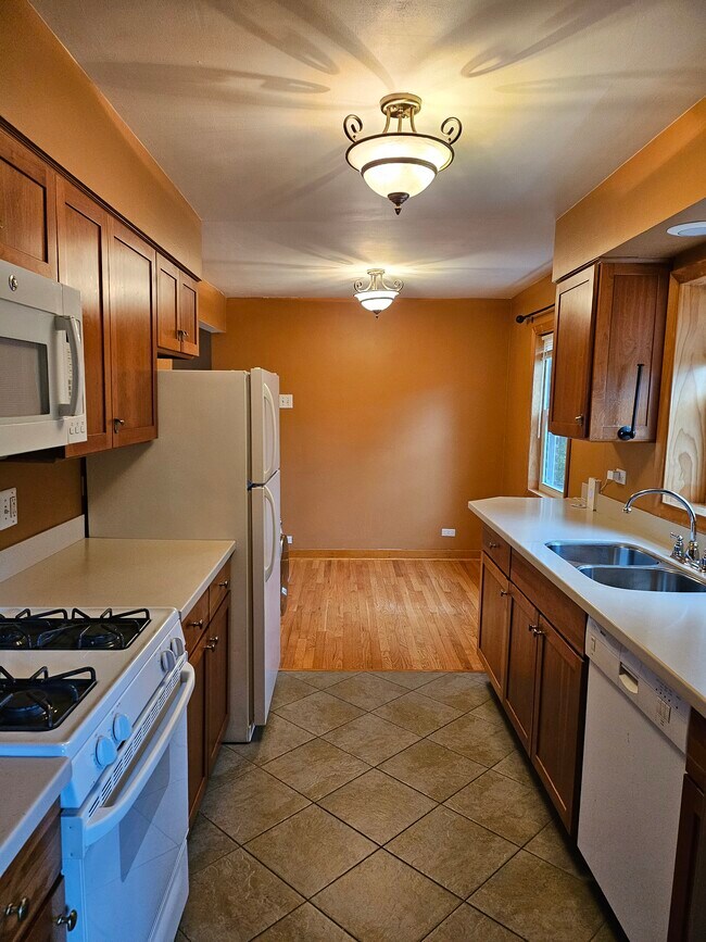 Eat In Kitchen