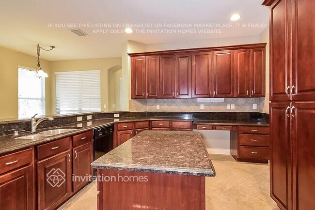 1845 Beaconsfield Dr, Wesley Chapel, FL 33543 - photo 7