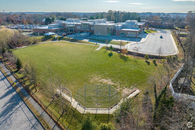 Ducketts Lane Elementary in Elkridge Hanover helps students foster a love for knowledge.