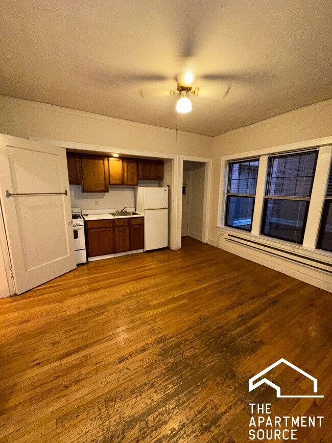 1309 Oak Ave unit S1, Evanston, IL 60201 - photo 4