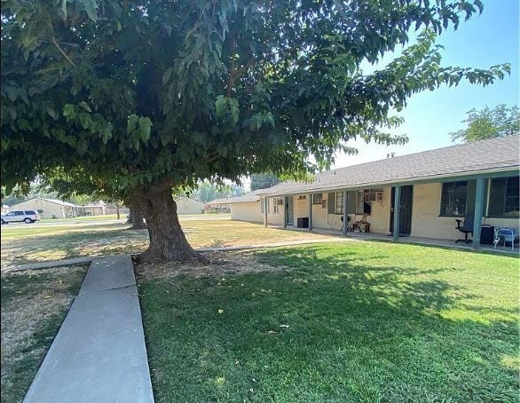 958 Barney St, Merced, CA 95340 - photo 2