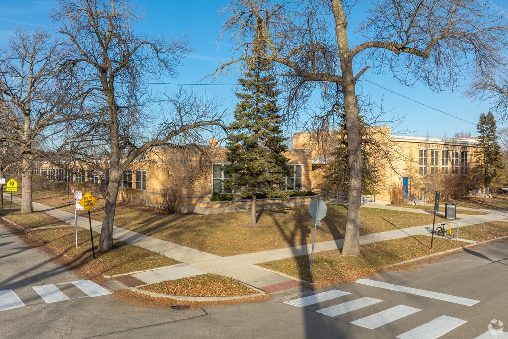 Solomon Elementary School is a 2017 National Blue Ribbon School.