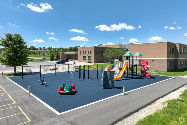 George W. Gibbs Elementary has a student-teacher ration of 20 to 1.