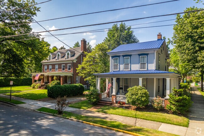 Homes outside of the downtown area offer spacious yards with the historic feel.