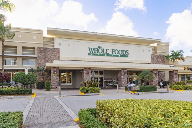 Whole Foods is the preferred grocery store of the residents of Palm Beach Ranchettes.