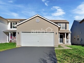 2572 Edencreek Ln, Columbus, OH 43207