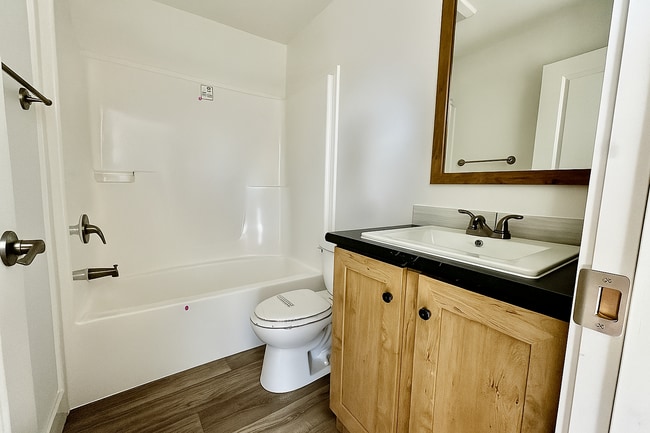 29 Hartland St N, Billings, MT 59105 - photo 4