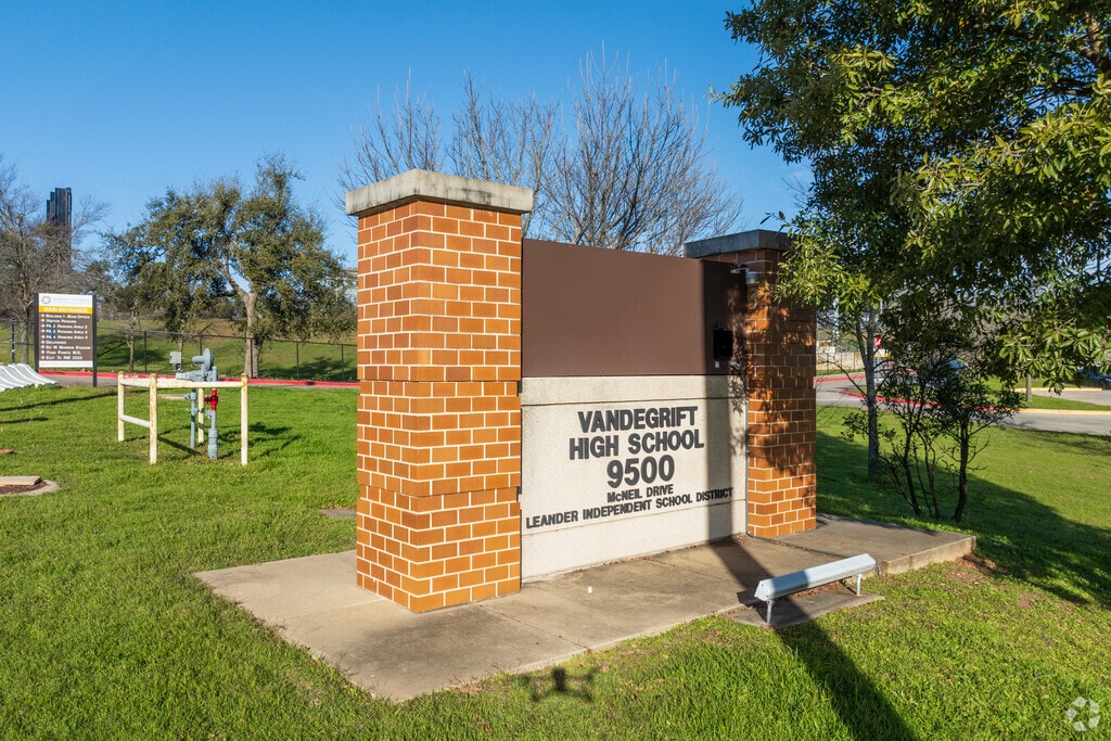 Vandegrift High School, Rankings & Reviews