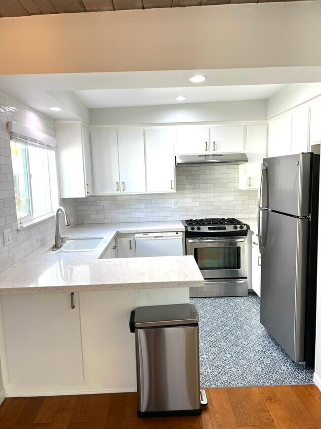 213 16th Place, Manhattan Beach, CA 90266 - photo 6