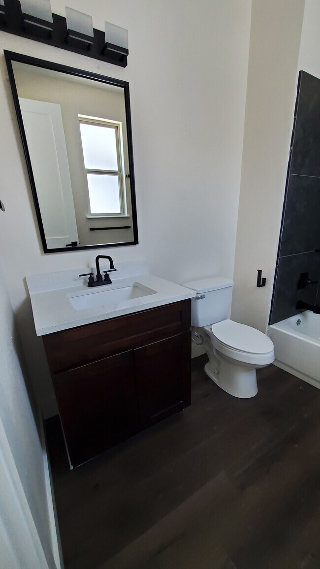 508 S Mesquite St unit B, Arlington, TX 76010 - photo 7